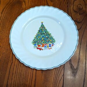 - The House of Salem . Replacement Dinner plate. Pattern is called Noel. 1…